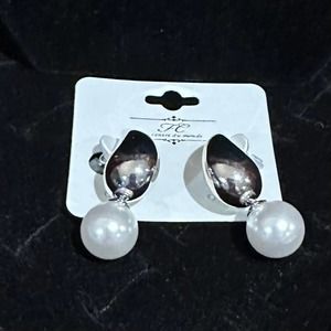 Silver Drop W/Pearl Earrings NWT